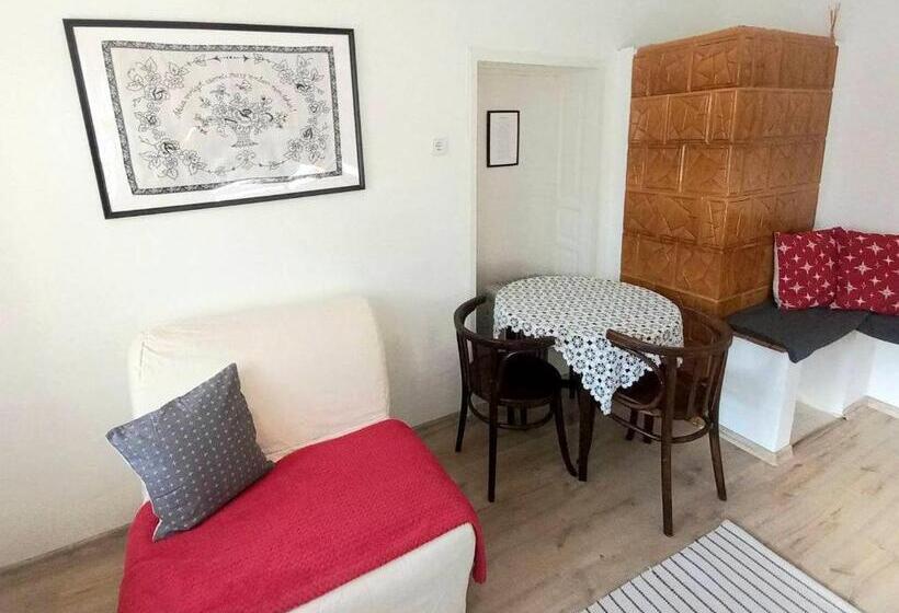 Lankás Vendégház Hollókő