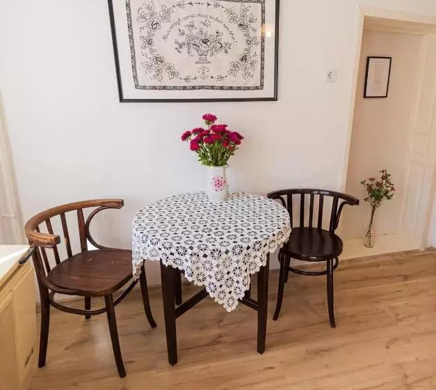 Lankás Vendégház   Hollókő