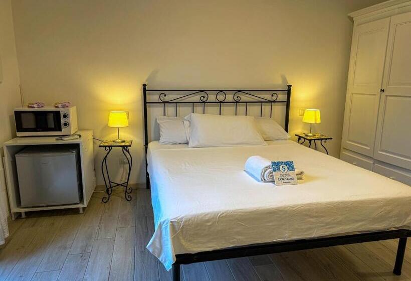 פנסיון Sg Rooms   Casa Laura