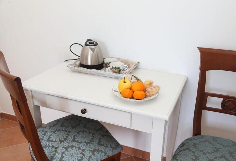 بنسيون La Cascata