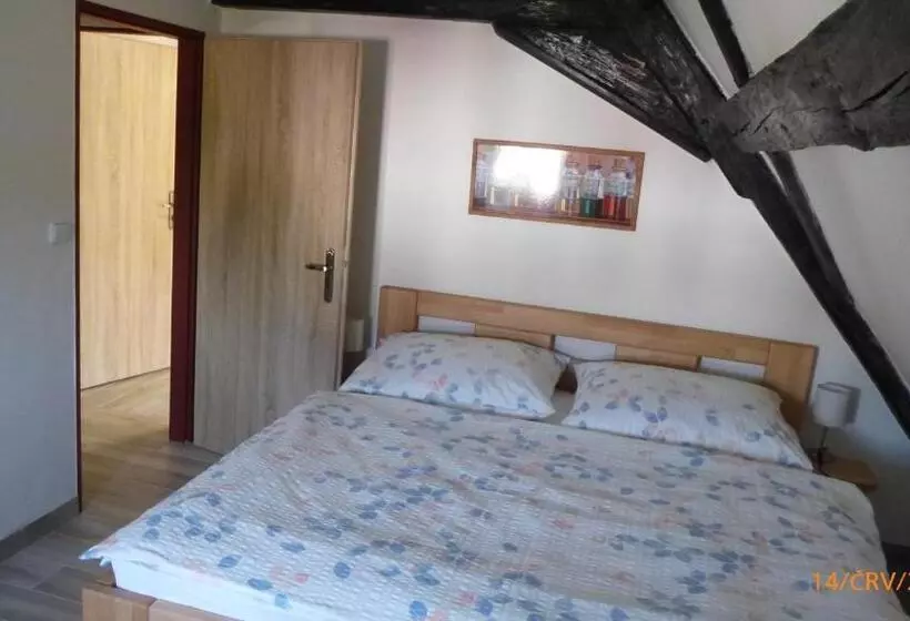 Majatalo Penzion Sklář