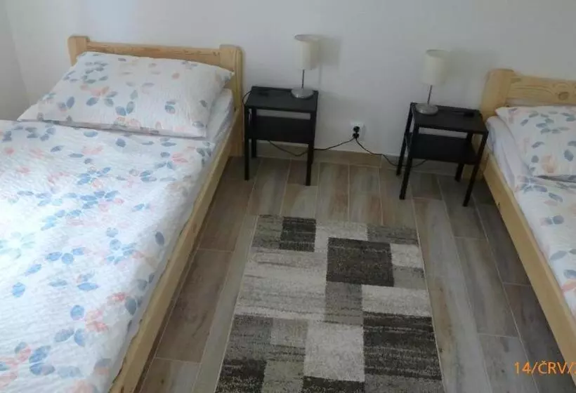 Majatalo Penzion Sklář