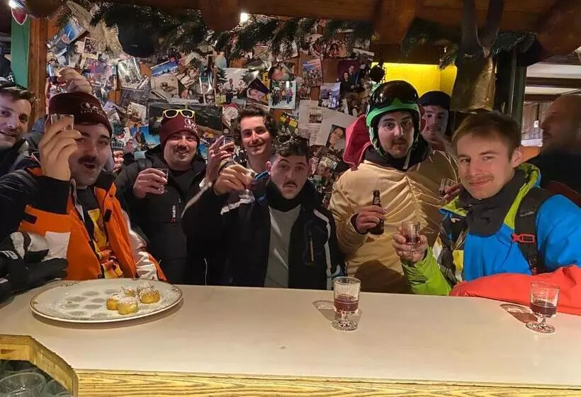 هاستل Hocheckhuette On Top Of The Kitzbuehel Hahnenkamm Mountain