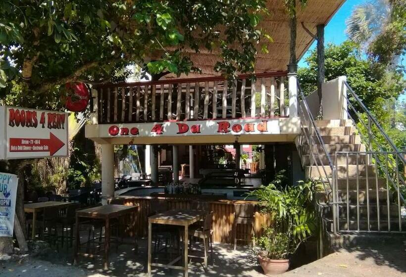 Albergue One 4 Da Road