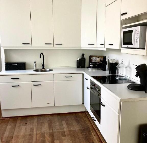 Beach House Hollywood