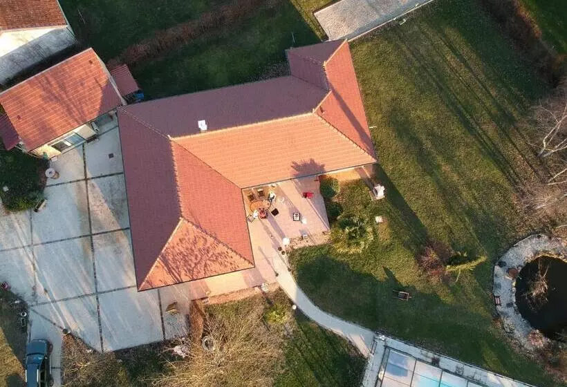 Aamiaismajoitus (B&B) Alaguyauder Le Studio