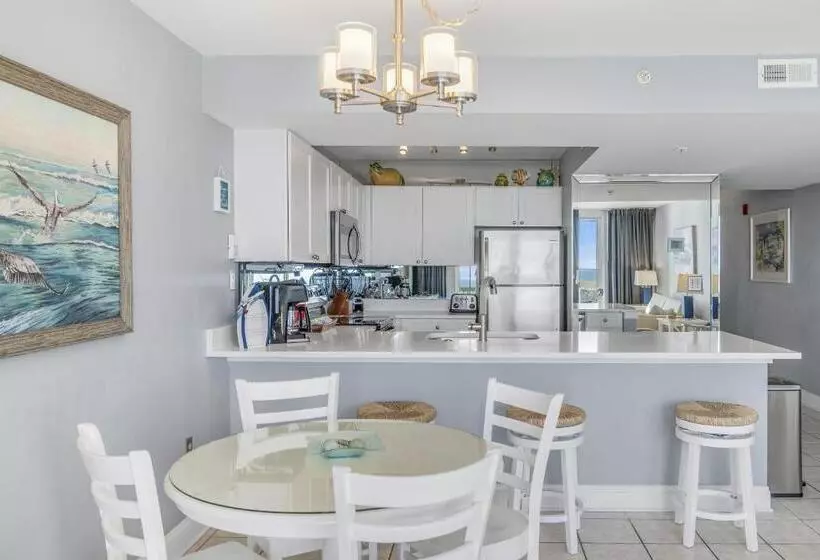 Pelican Beach Resort By Tufan