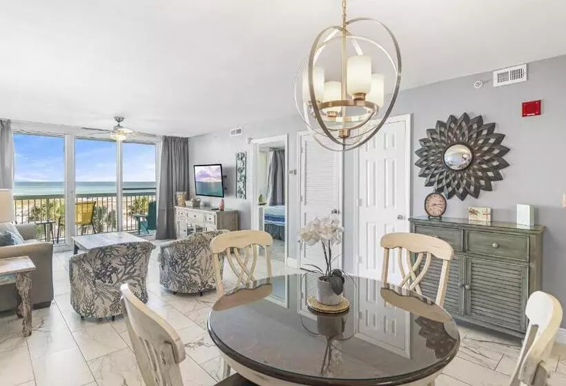 Pelican Beach Resort By Tufan