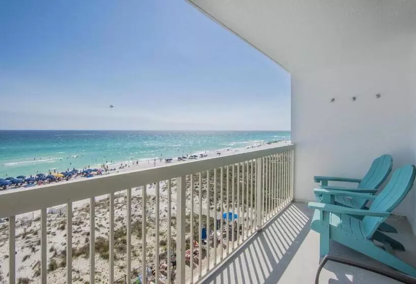 Pelican Beach Resort By Tufan