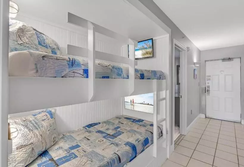 Pelican Beach Resort By Tufan