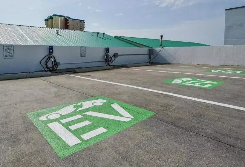 Pelican Beach Resort By Tufan