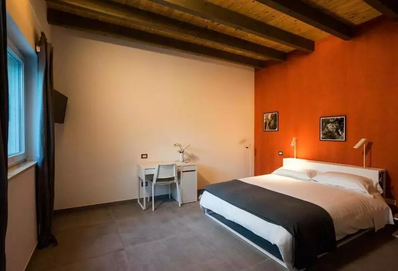پانسیون La Casa Di Raffaele
