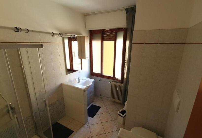 پانسیون Nirvana House Pisa