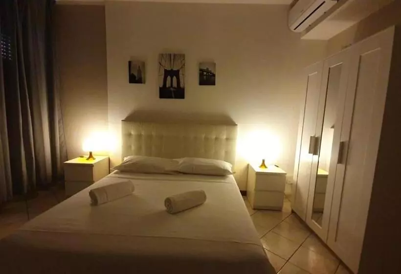 پانسیون Nirvana House Pisa