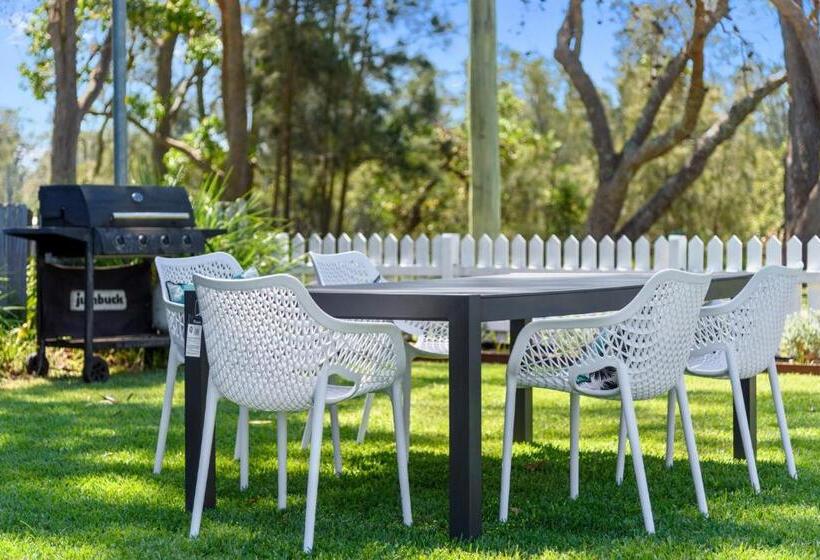 אתר נופש Calm Waters Waterfront Cottages