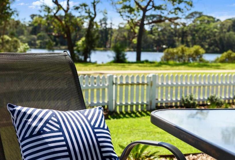 אתר נופש Calm Waters Waterfront Cottages