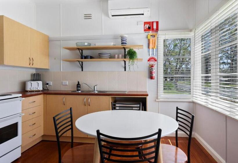 אתר נופש Calm Waters Waterfront Cottages