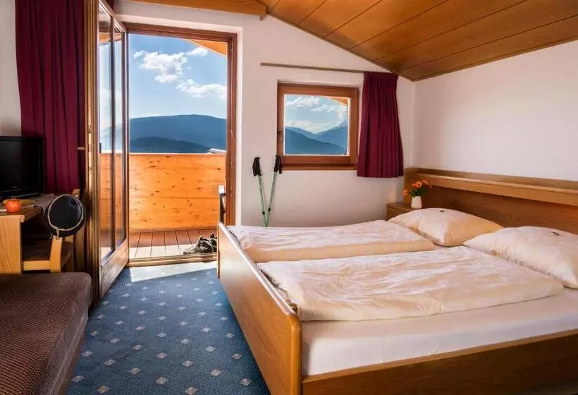 ユースホステル Pension Wiesenrain