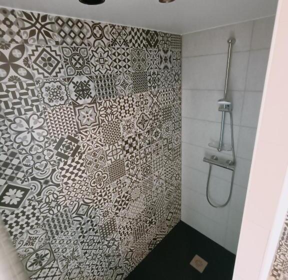 تختخواب و صبحانه Les Chambres D Hotes Chez Alisa Et Daniel