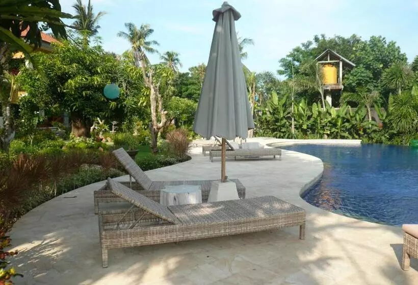 هتل Sukun Babonsay Villas