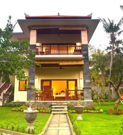 هتل Sukun Babonsay Villas