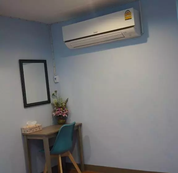 Hotelli Zone Stations  That Phanom