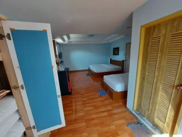 Hotelli Zone Stations  That Phanom