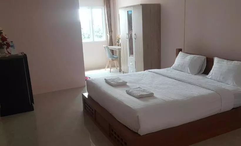 Hotelli Zone Stations  That Phanom