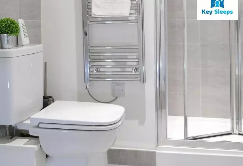 Keysleeps Studio Apartment   Northamptonshire   Leisure & Contractors