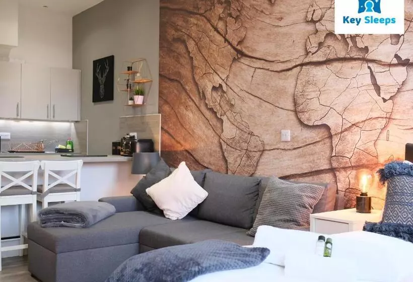 Keysleeps Studio Apartment   Northamptonshire   Leisure & Contractors