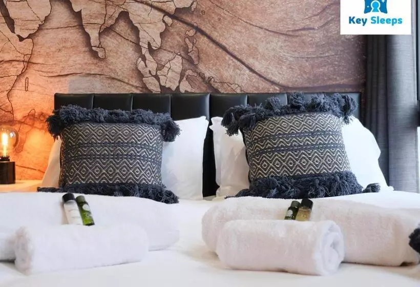 Keysleeps Studio Apartment   Northamptonshire   Leisure & Contractors