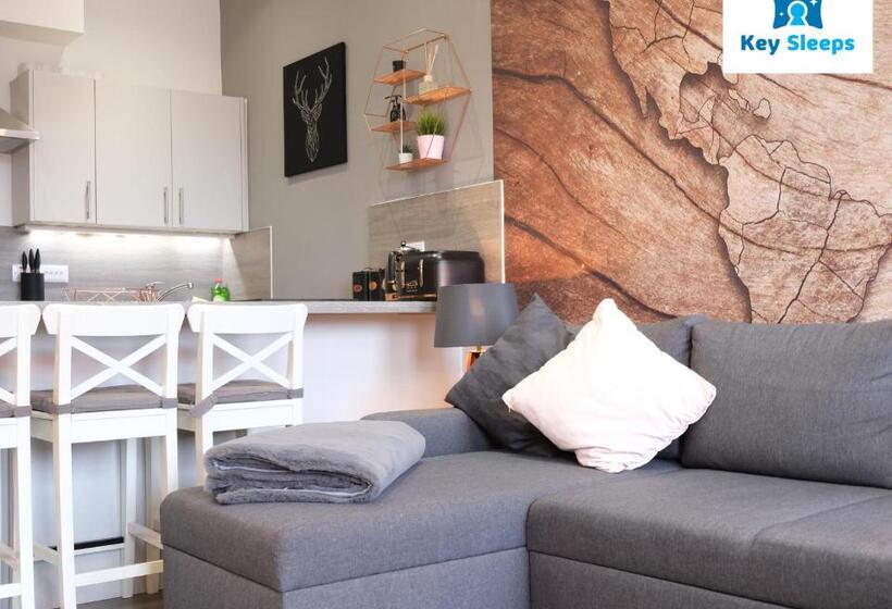 Keysleeps Studio Apartment Northamptonshire Leisure & Contractors