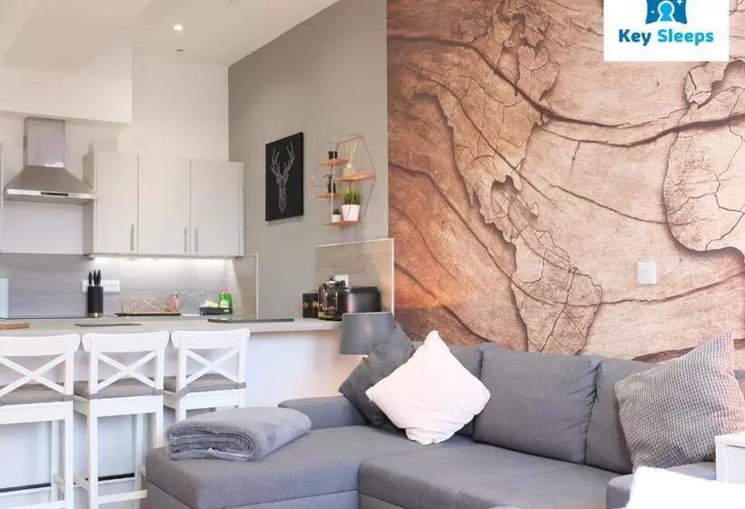 Keysleeps Studio Apartment   Northamptonshire   Leisure & Contractors