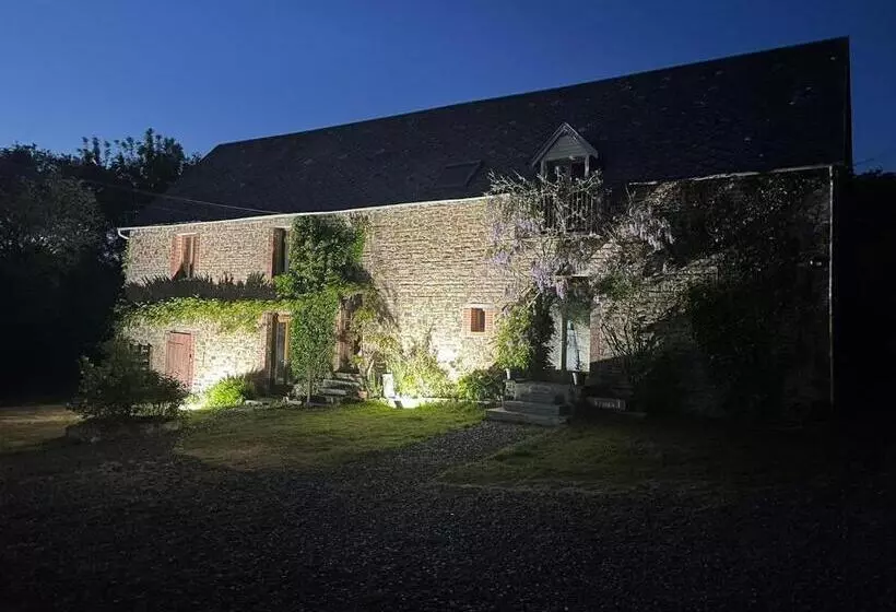 Les Rouges Terres Gites   La Vieille Grange