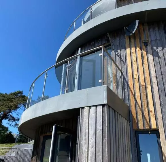 One Of The Best Properties In Lyme! Breathtaking Views Across The Whole Bay. 3 Stories With 2 Tier V