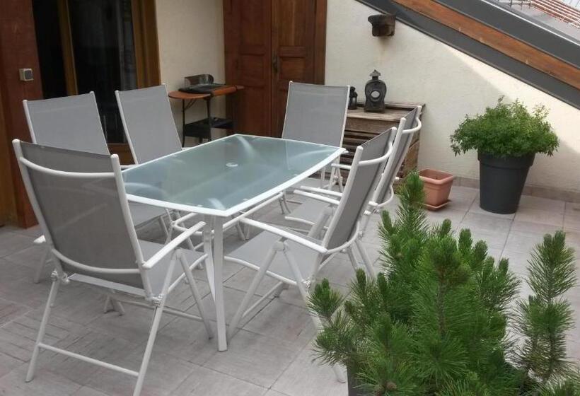 پانسیون A La Bouge Hôtes