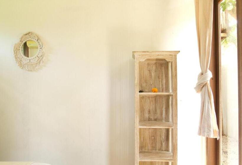 پانسیون Sannyas Boutique