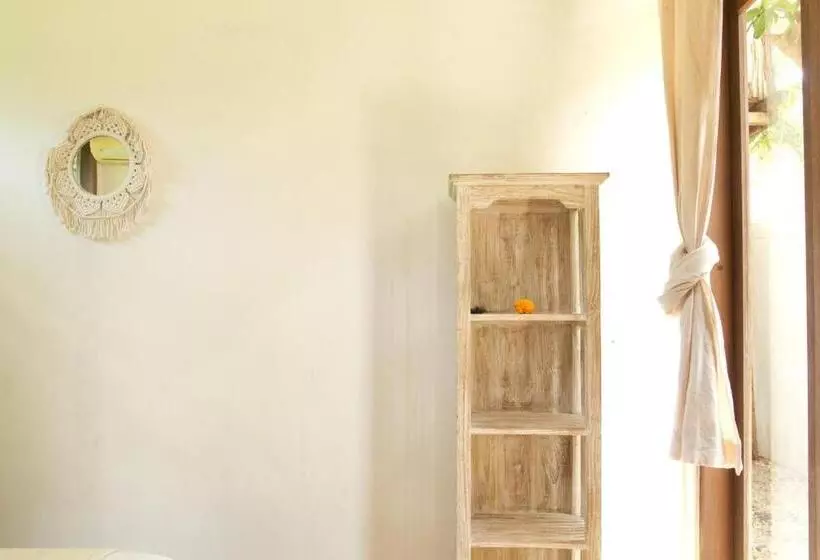 پانسیون Sannyas Boutique