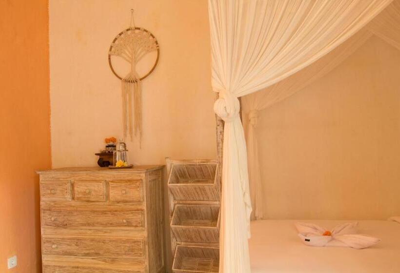 پانسیون Sannyas Boutique