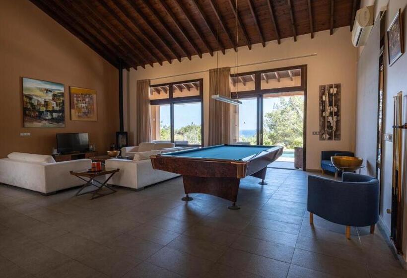 Pine And Olive Seahouse