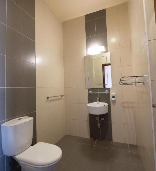 Pine And Olive Seahouse