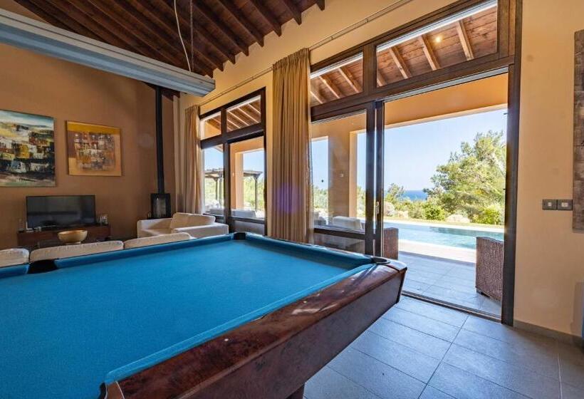 Pine And Olive Seahouse