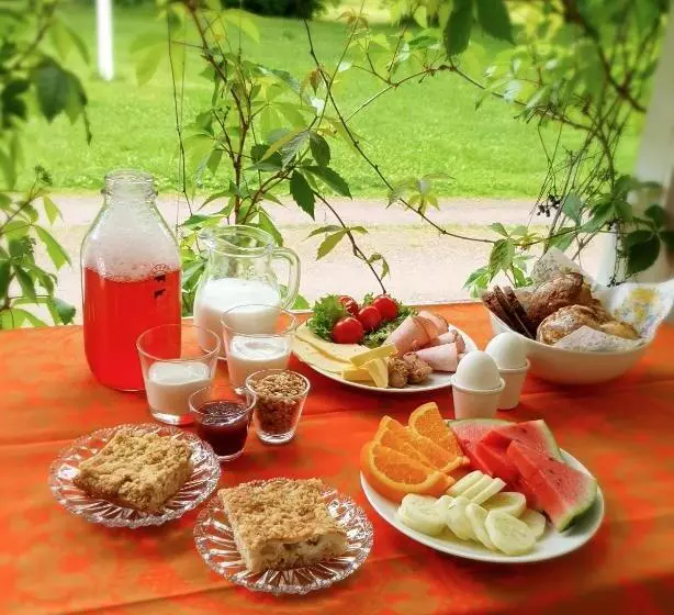 Putkisalon Kartano Hellahuoneisto