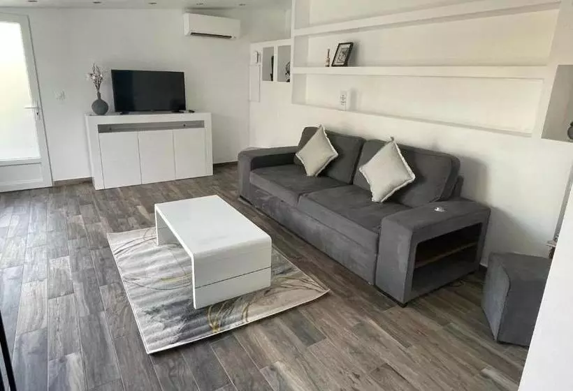Villa De Vacances Avec Jardin Privé