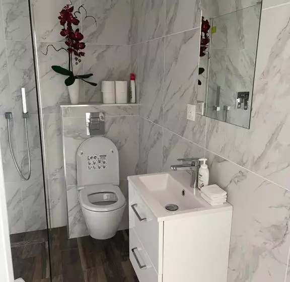 Villa De Vacances Avec Jardin Privé