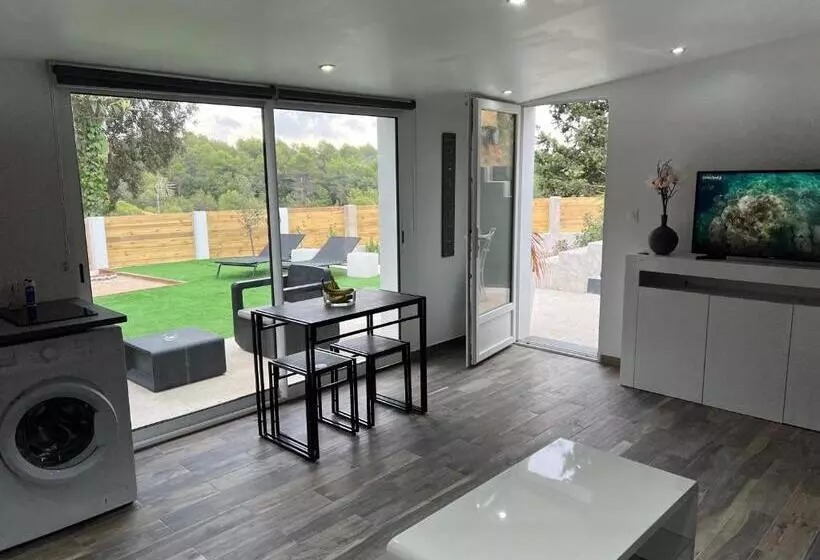 Villa De Vacances Avec Jardin Privé