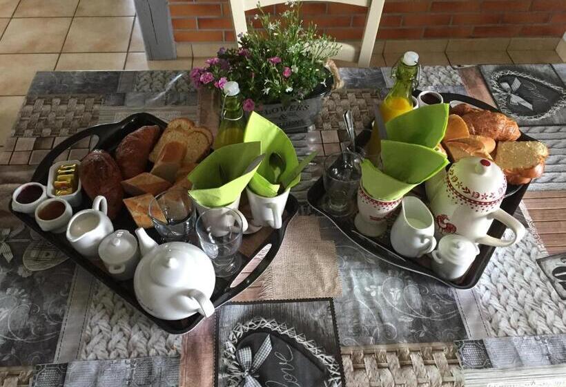 민박 Les Chambres Du Roc