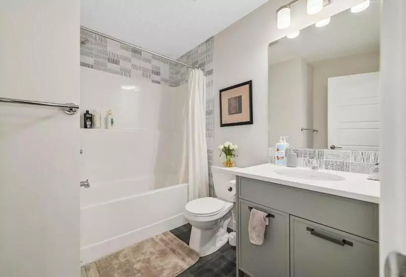 Brand New 3 Bedroom Home In A Quiet Neighborhood