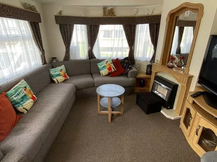 The Daxie 3 Bed Caravan In Butlins Skegness