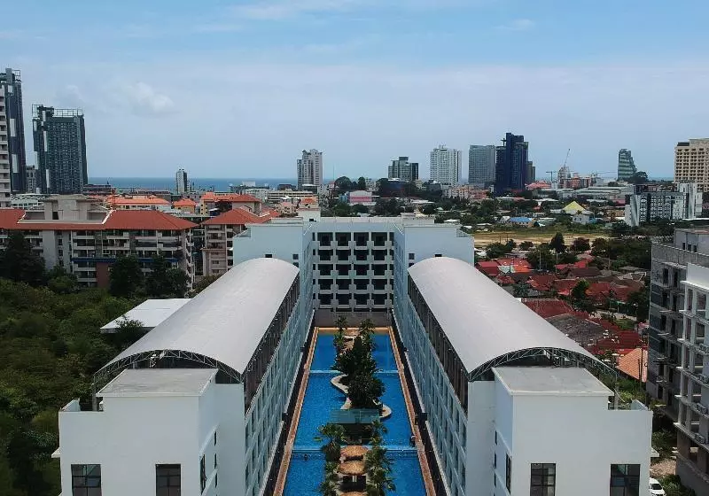 هتل Woraburi Pattaya Resort & Spa